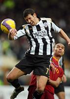 ����� ����