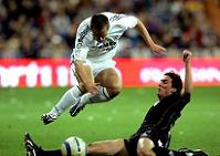 ����� ����